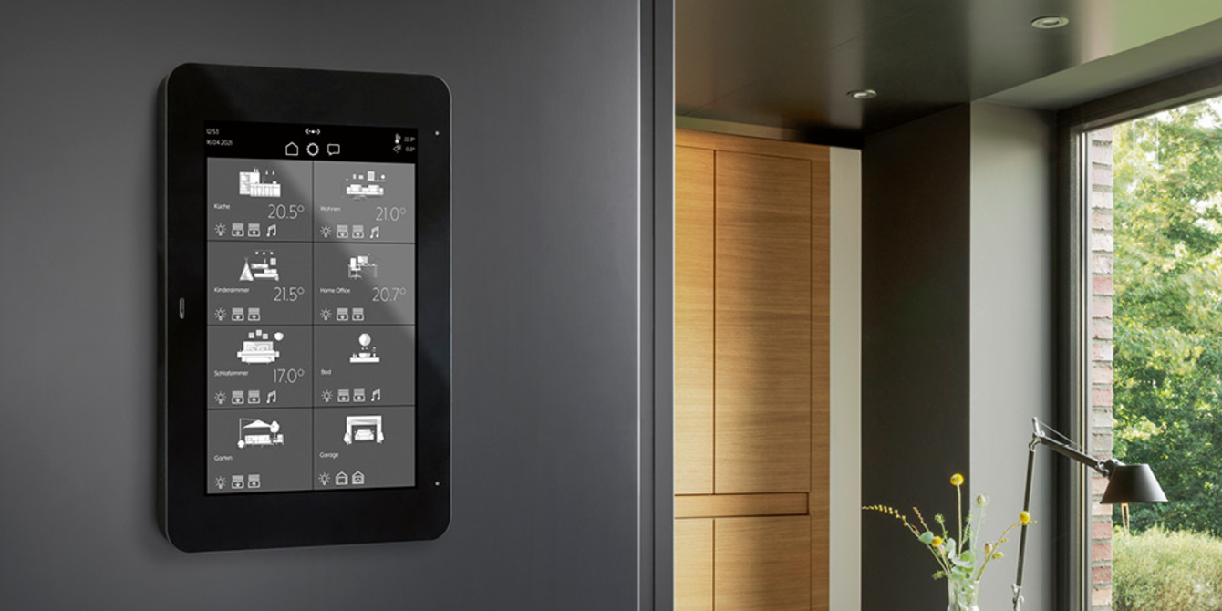 JUNG Smart Panel 8 bei Zorn Elektro in Remlingen