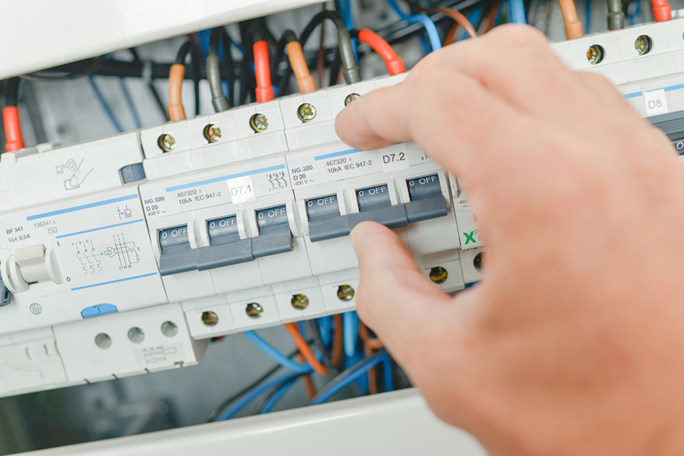 Elektro­installation bei Zorn Elektro in Remlingen