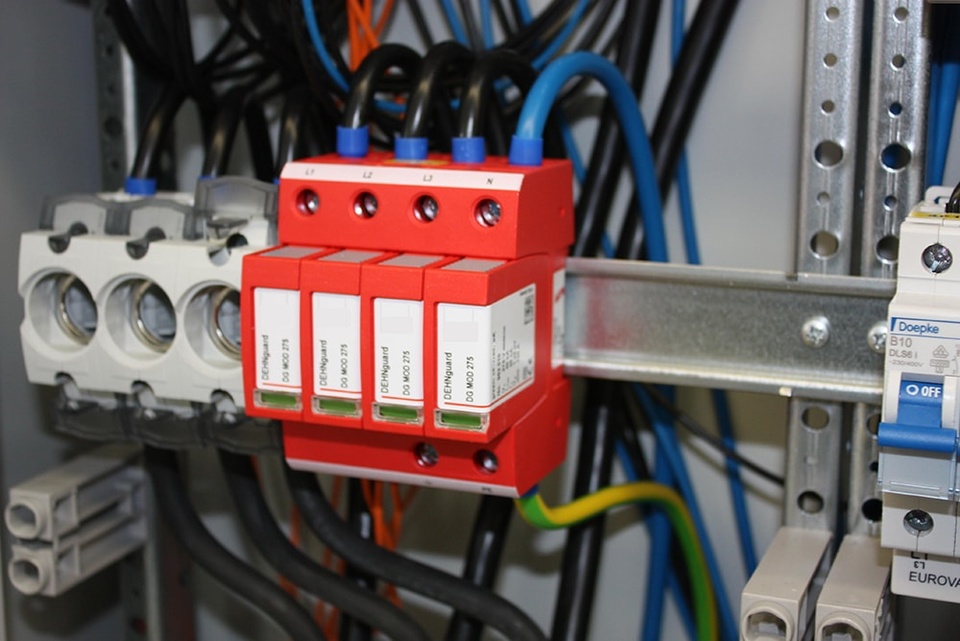 U berspannungsschutz bei Zorn Elektro in Remlingen